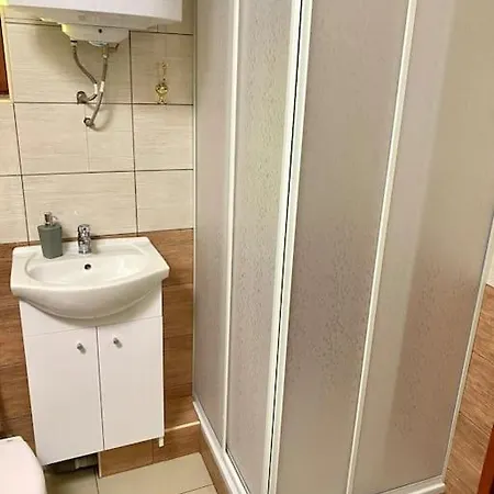 Szálloda Schoenes Gaestehaus In *
