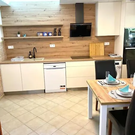 Szálloda Schoenes Gaestehaus In Alsópáhok